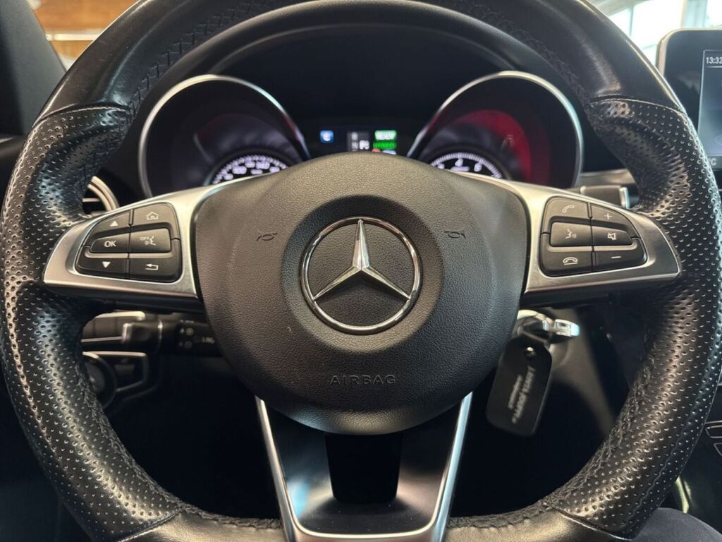 Mercedes-Benz C 2017 Sininen