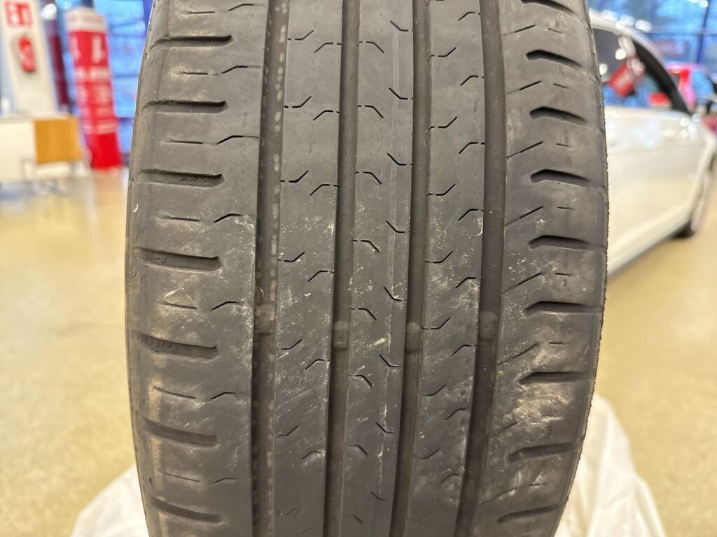 Volkswagen Golf 2020 Valkoinen