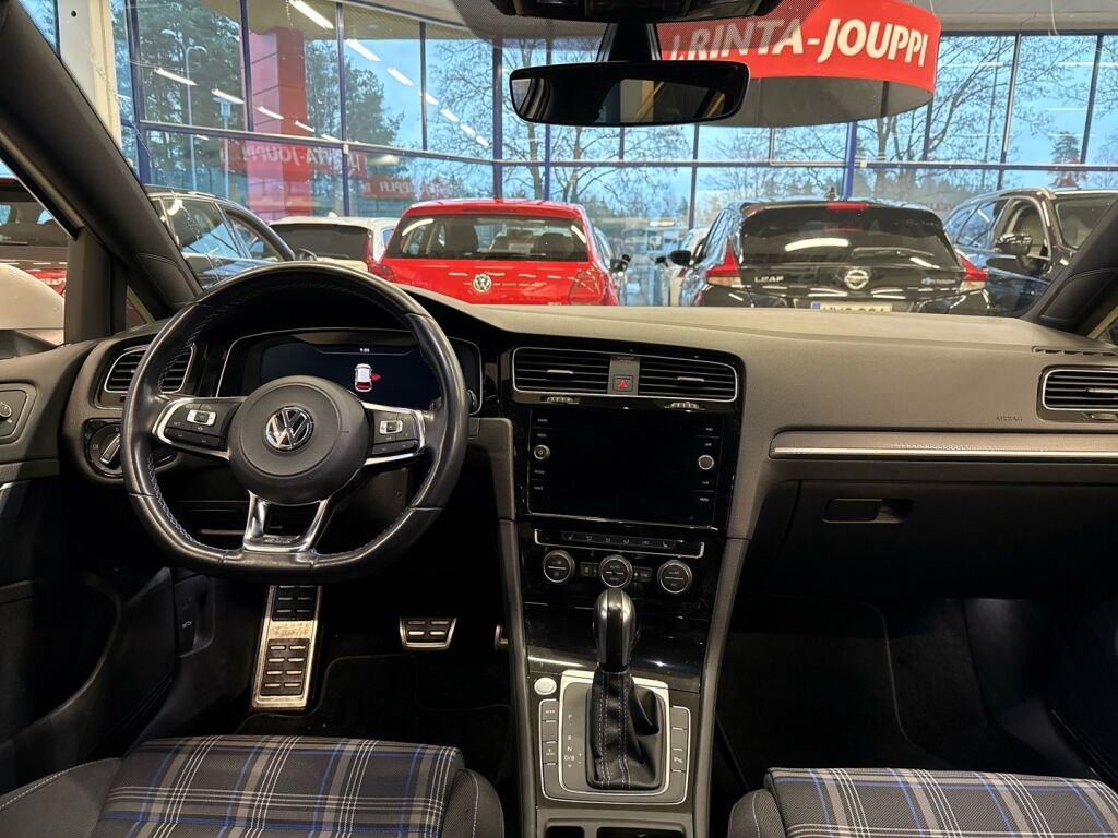 Volkswagen Golf 2020 Valkoinen