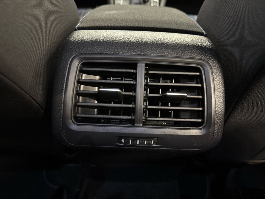 Volkswagen Golf 2020 Valkoinen