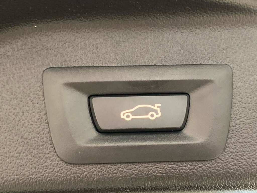 BMW X5 2020 Valkoinen