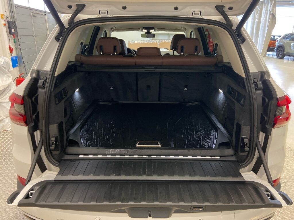 BMW X5 2020 Valkoinen