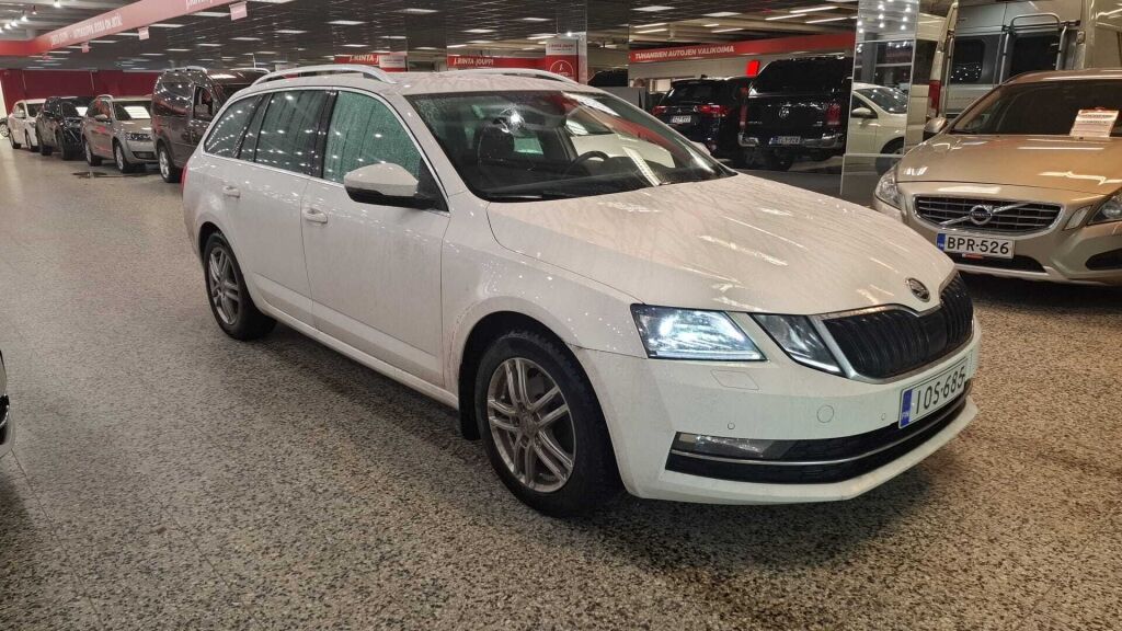 Skoda Octavia 2020 Valkoinen