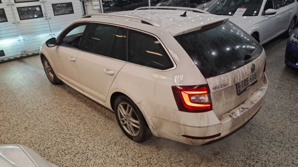 Skoda Octavia 2020 Valkoinen