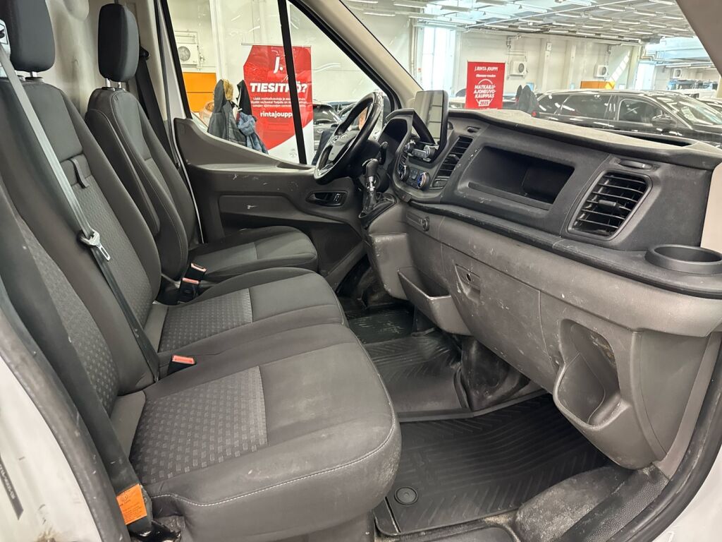 Ford Transit 2020 Valkoinen