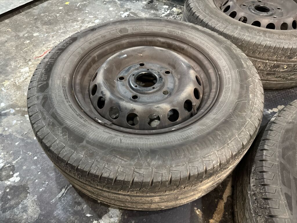 Ford Transit 2020 Valkoinen