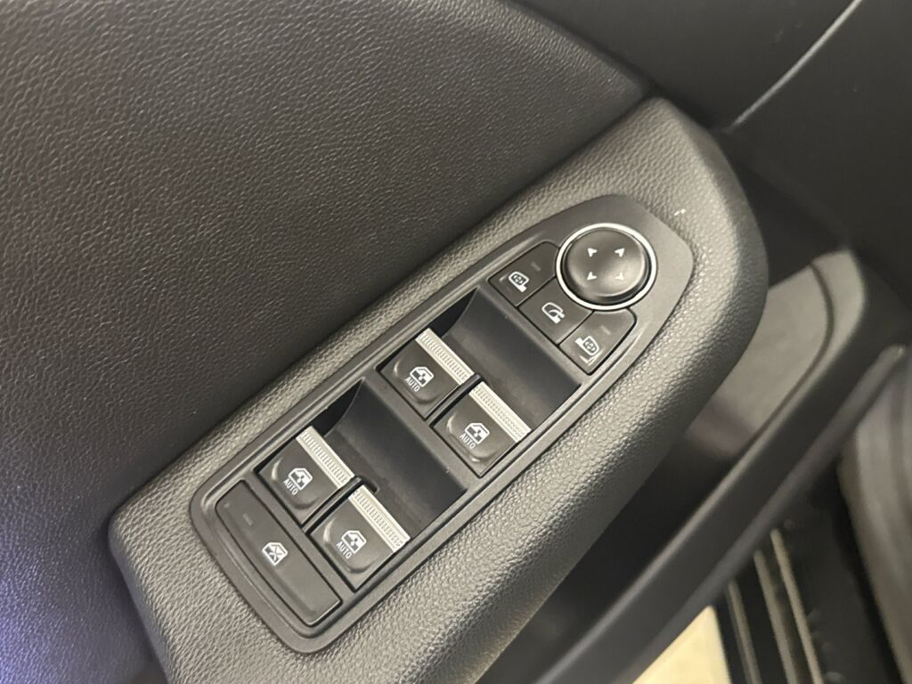 Renault Clio 2020 Musta