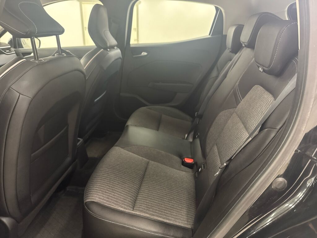 Renault Clio 2020 Musta