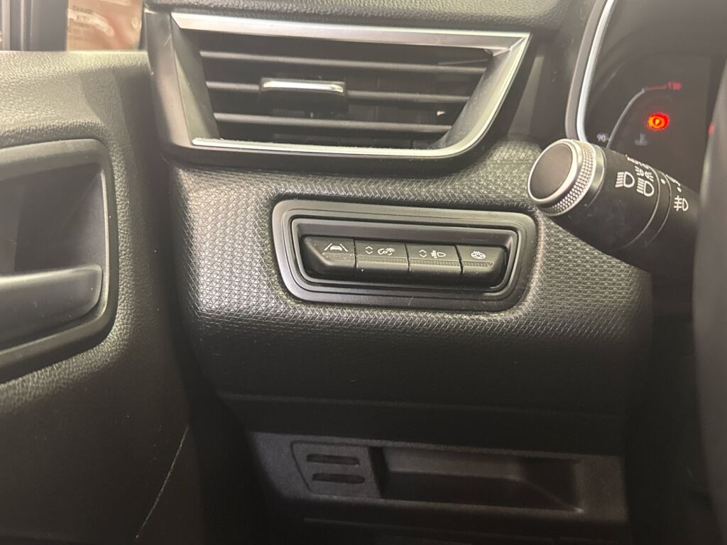 Renault Clio 2020 Musta