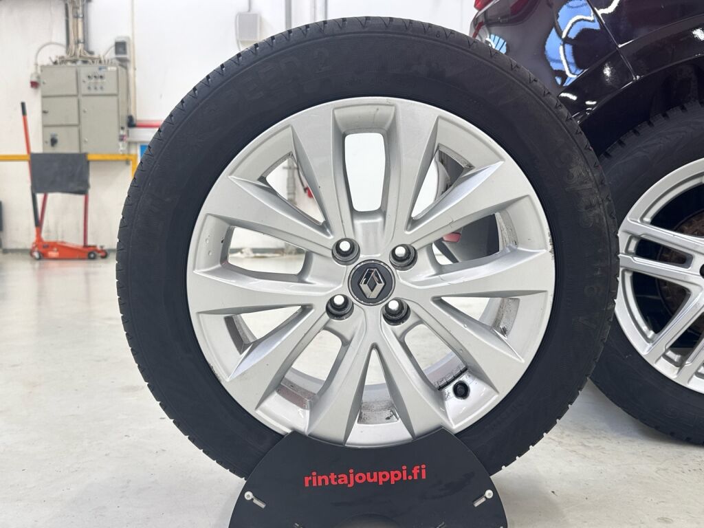 Renault Clio 2020 Musta