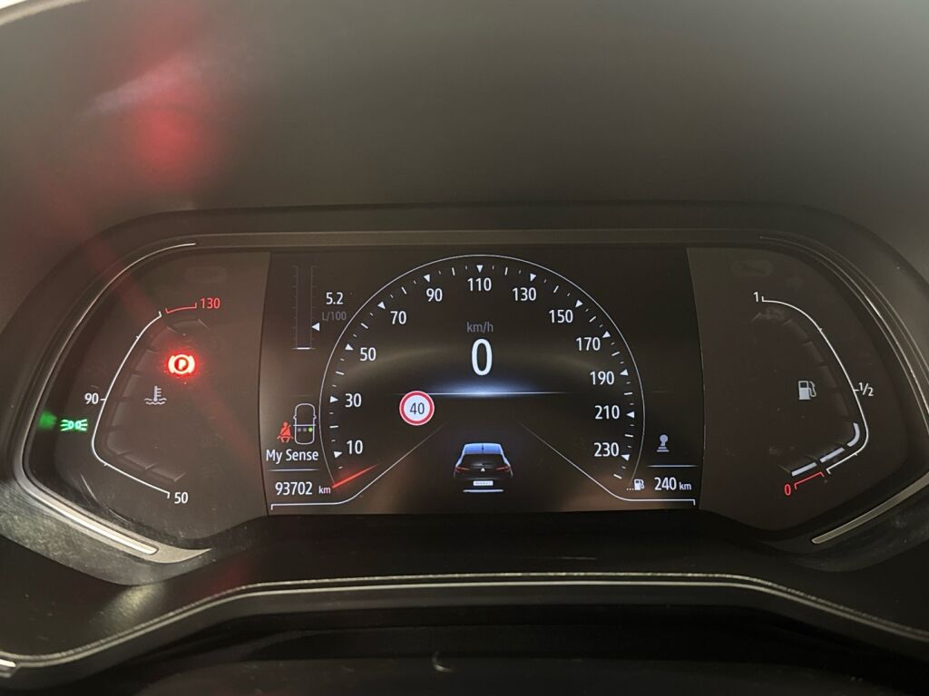 Renault Clio 2020 Musta