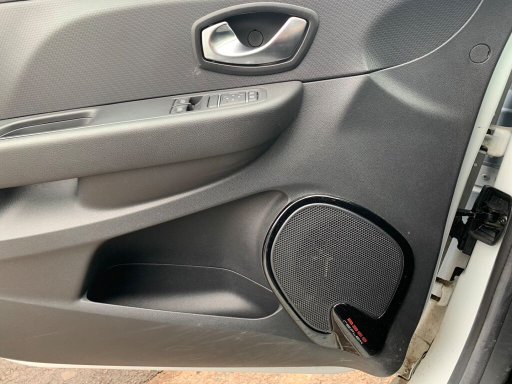 Renault Clio 2019 Valkoinen