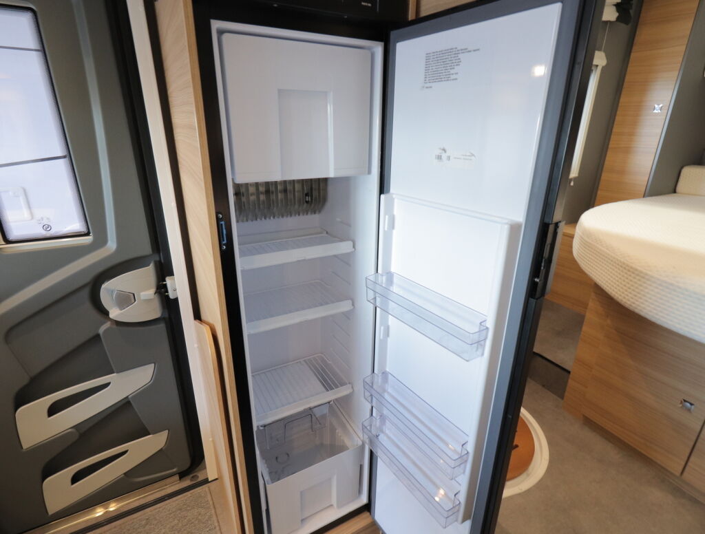 Dethleffs Just T6752 DBL 2022 Valkoinen