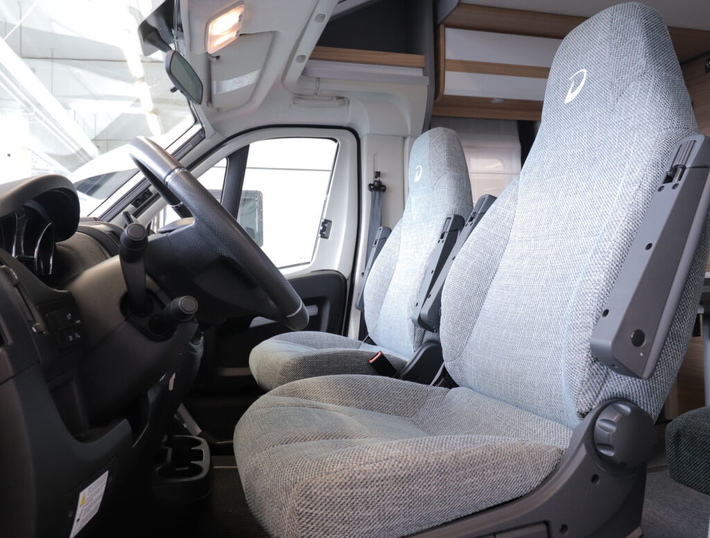 Dethleffs Just T6752 DBL 2022 Valkoinen