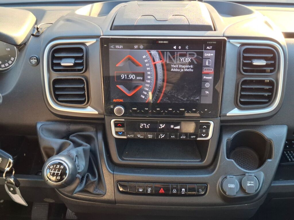 Sunlight Cliff VAN 600 2022 Harmaa