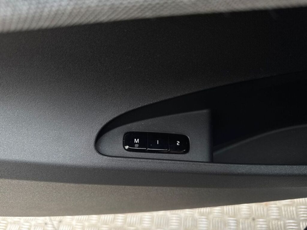 Polestar 2 2022 Harmaa