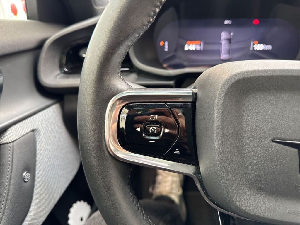 Polestar 2 2022 Harmaa