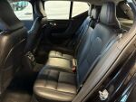 Volvo XC40 2021 Musta