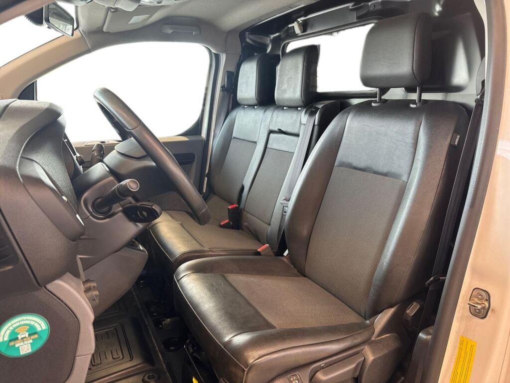 Toyota Proace 2022 Valkoinen