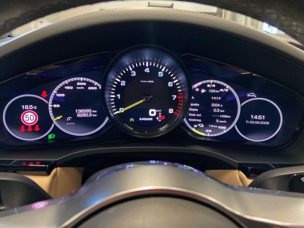 Porsche Cayenne 2021 Harmaa