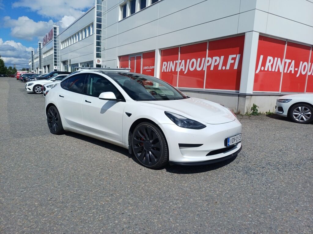 Tesla Model 3 2021 Valkoinen