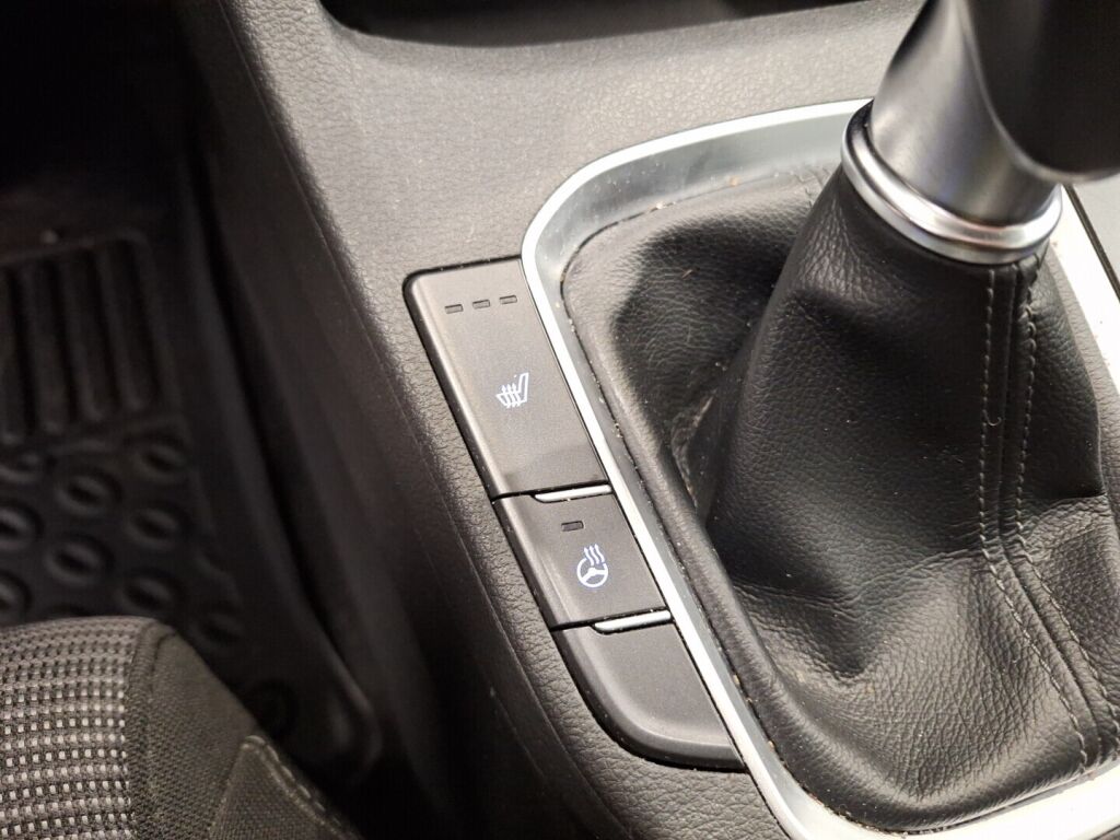 Hyundai i30 Wagon 2020 Valkoinen