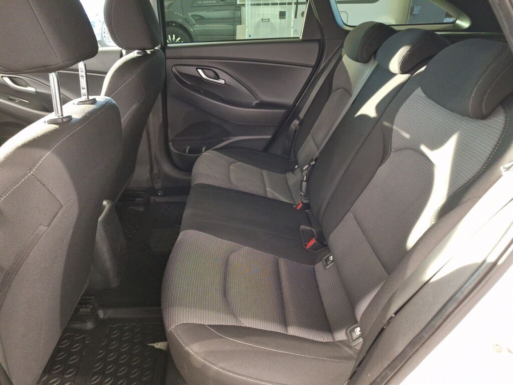 Hyundai i30 Wagon 2020 Valkoinen