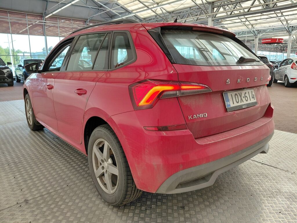 Skoda Kamiq 2020 Punainen