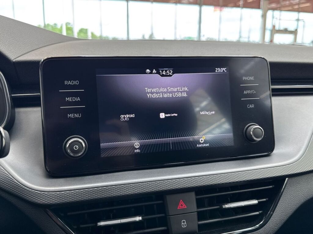 Skoda Kamiq 2020 Punainen
