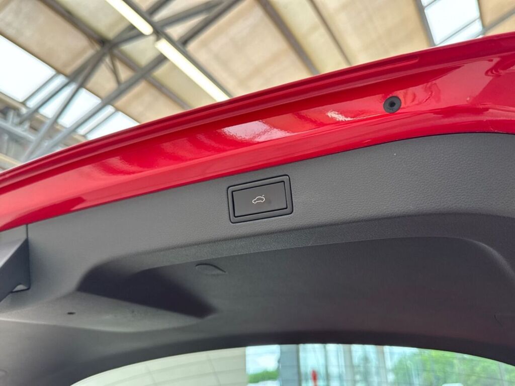 Skoda Kamiq 2020 Punainen