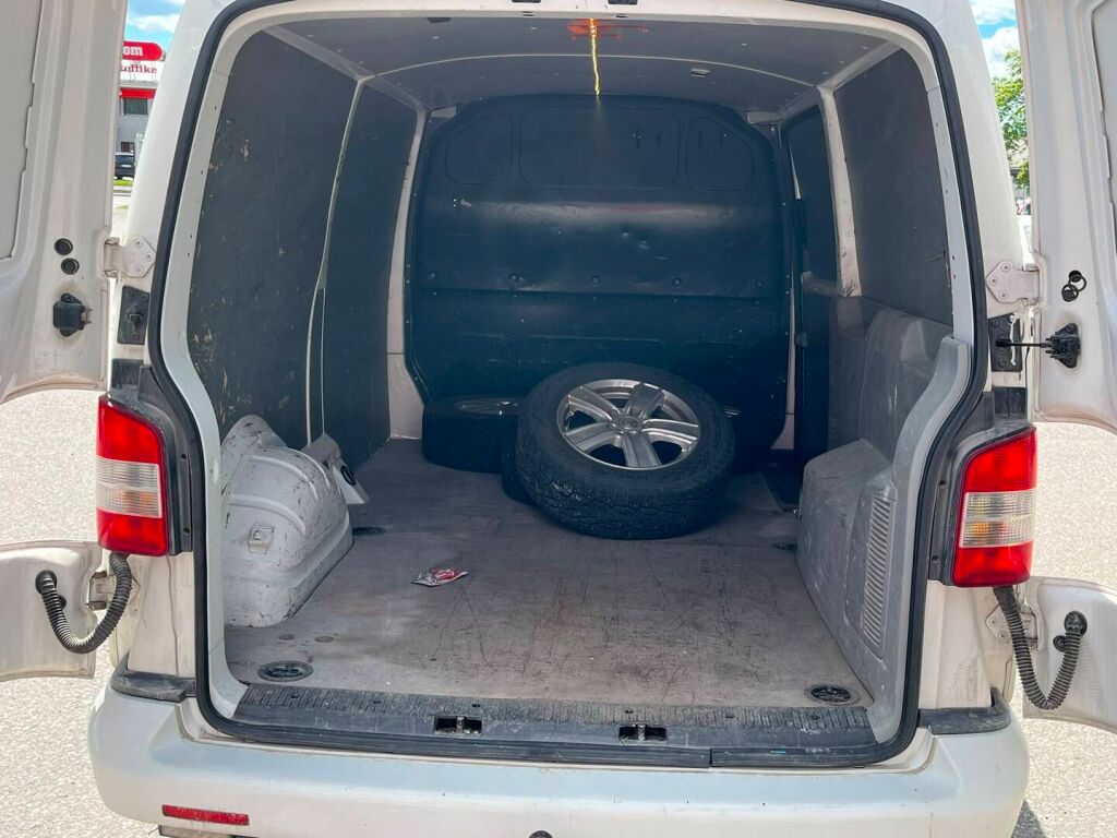 Volkswagen Transporter 2011 Valkoinen