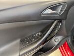 Opel Astra 2020 Punainen