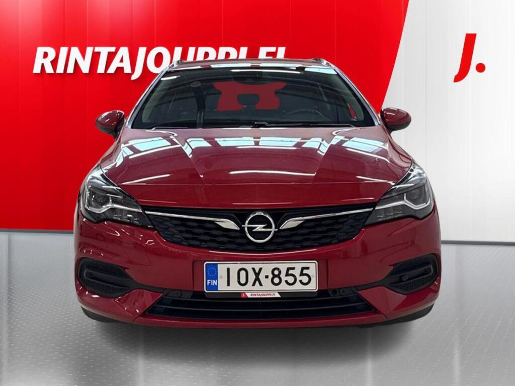 Opel Astra 2020 Punainen