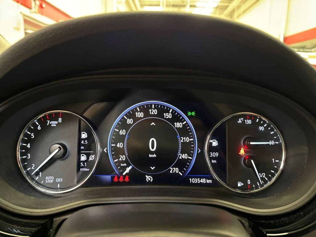 Opel Astra 2020 Punainen