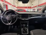Opel Astra 2020 Punainen