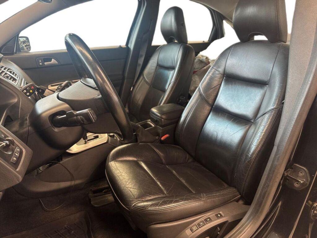 Volvo S40 2006 Musta