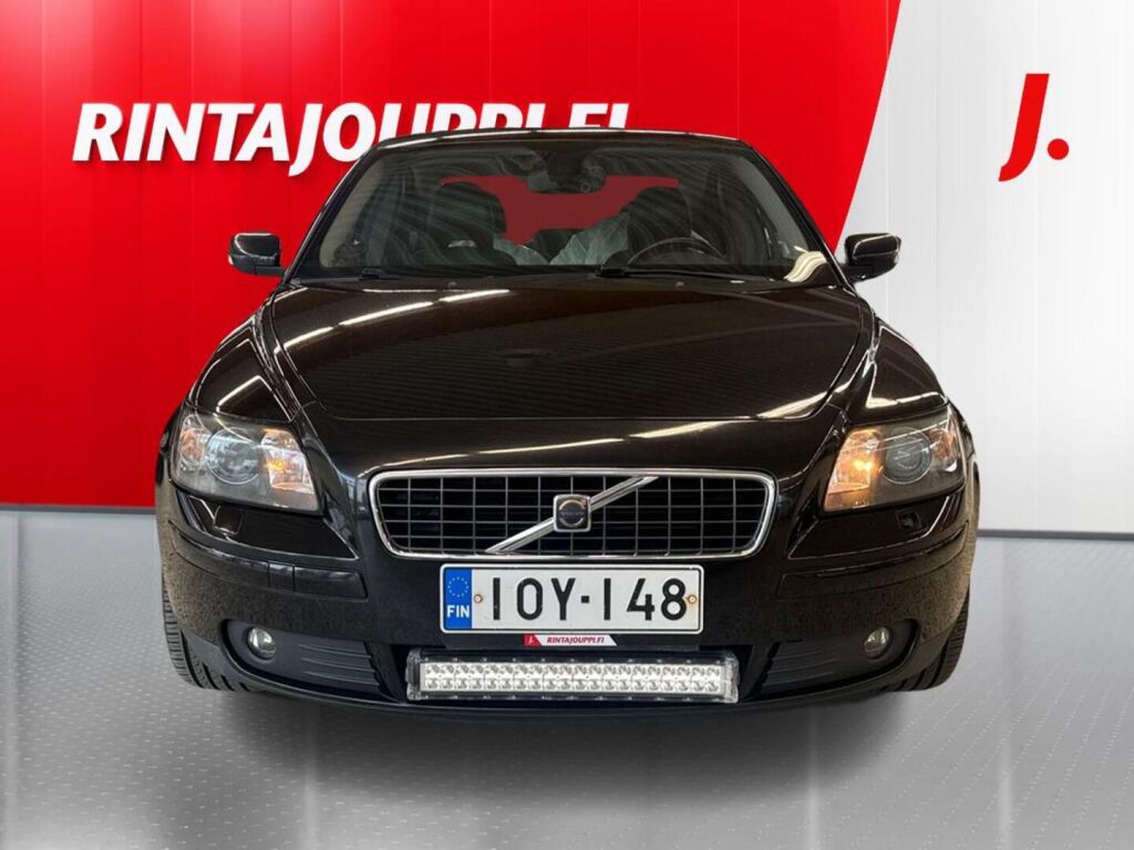 Volvo S40 2006 Musta
