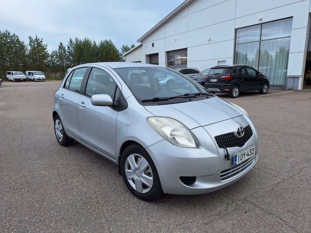 Toyota Yaris 2006 Hopea