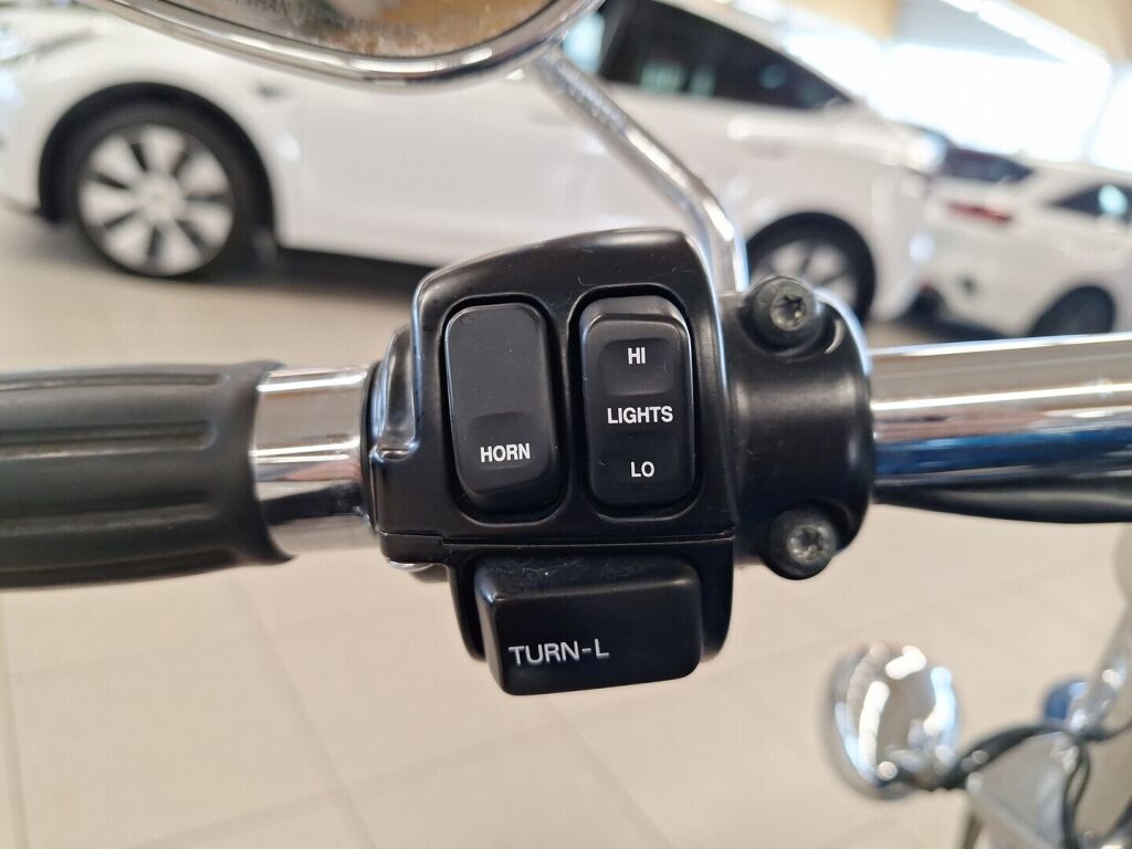 Harley-davidson DYNA 2005 6