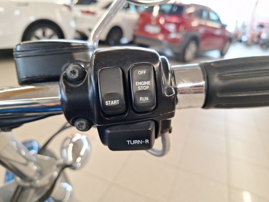 Harley-davidson DYNA 2005 6