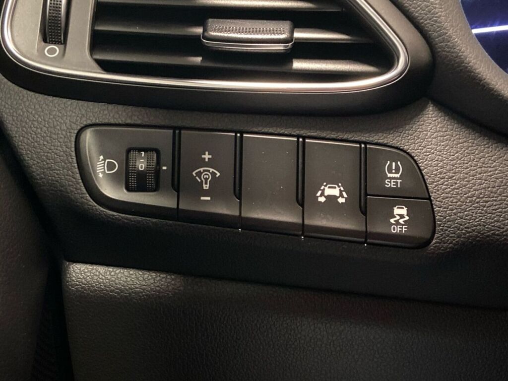 Hyundai i30 Wagon 2020 Harmaa