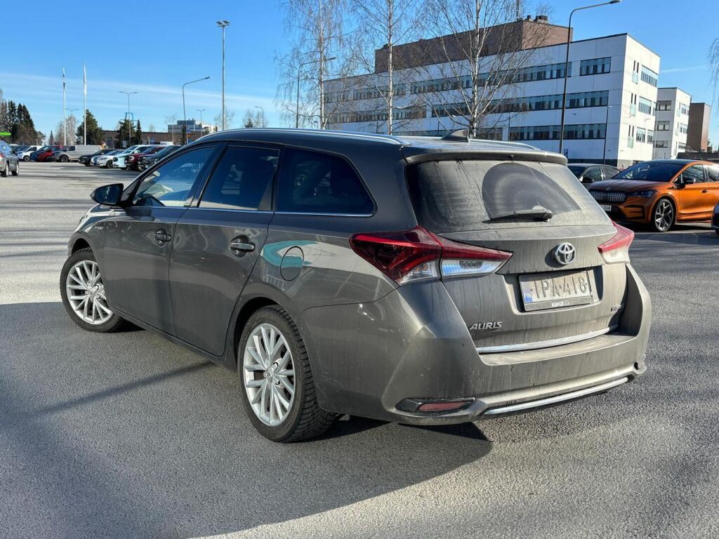 Toyota Auris 2016 Harmaa