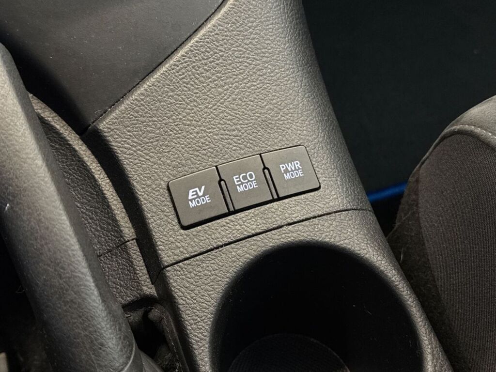 Toyota Auris 2016 Harmaa
