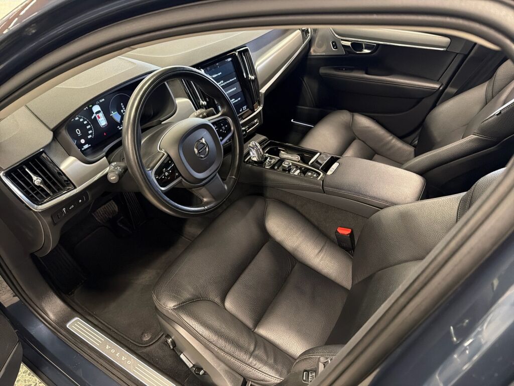 Volvo V90 2018 Sininen