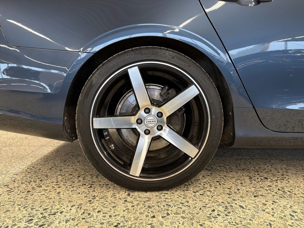 Volvo V90 2018 Sininen