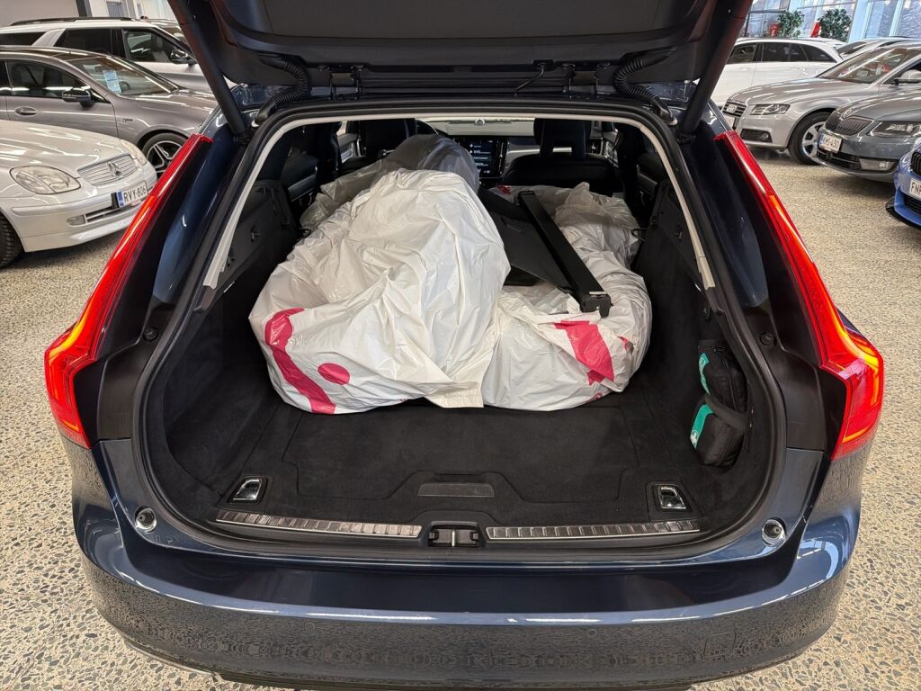 Volvo V90 2018 Sininen