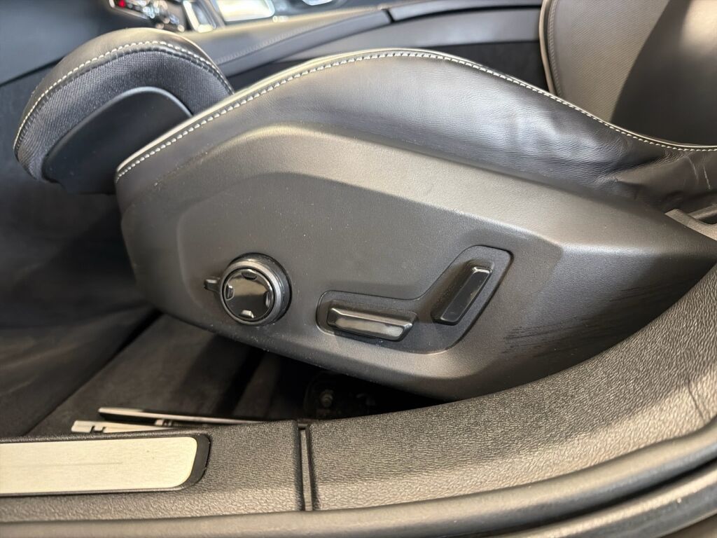 Volvo V60 2022 Harmaa