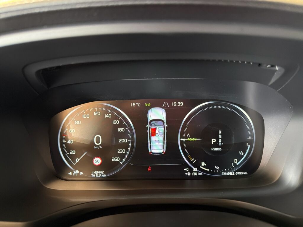 Volvo V60 2022 Harmaa