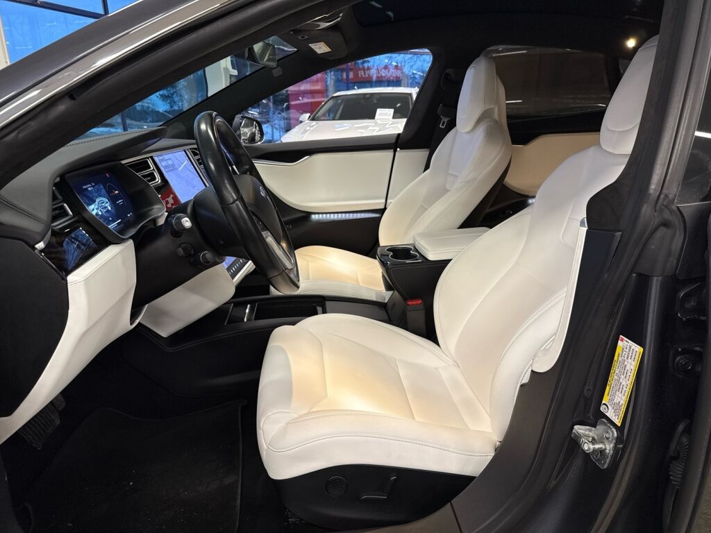 Tesla Model S 2017 Harmaa