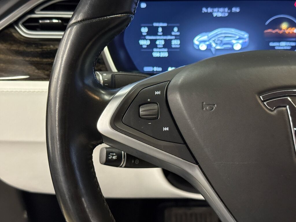 Tesla Model S 2017 Harmaa